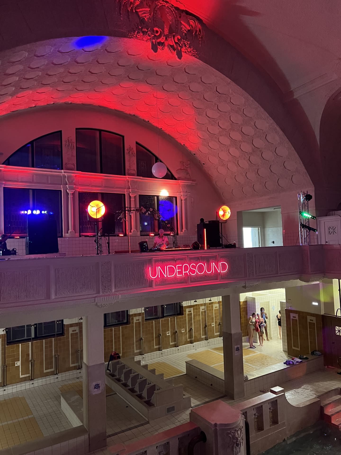 Bloom Events — Piscine Art Déco